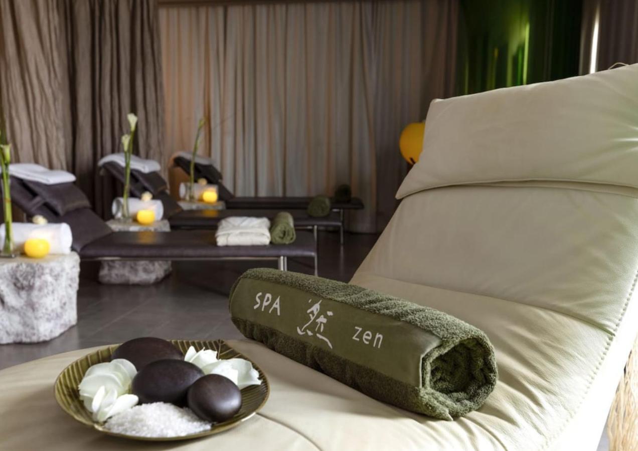 Nassima/Voco Tower - Luxury - 5* Hotel Amenities Dubai Exterior photo